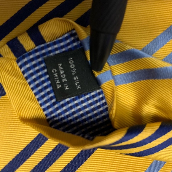 HASPEL NWT MENS STRIPED SILK TIE - Picture 4 of 5